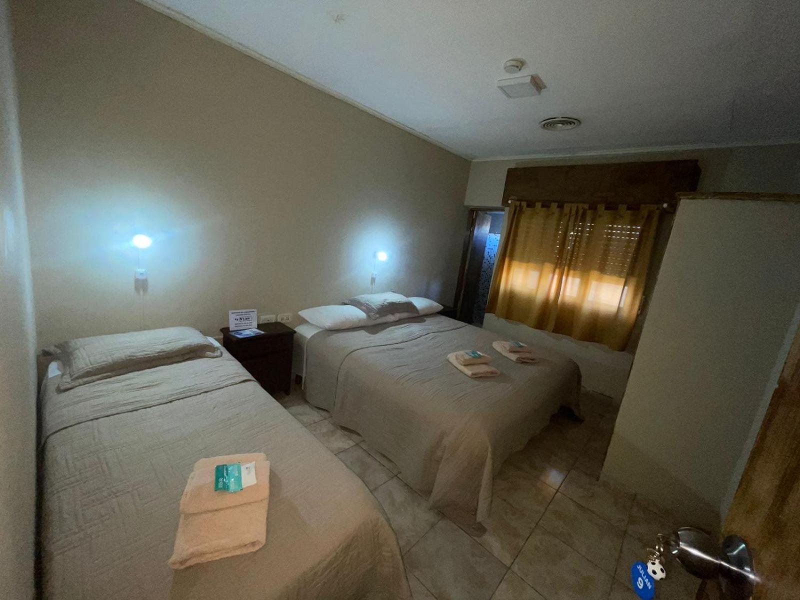 Hostel Danny El Calafate Bagian luar foto