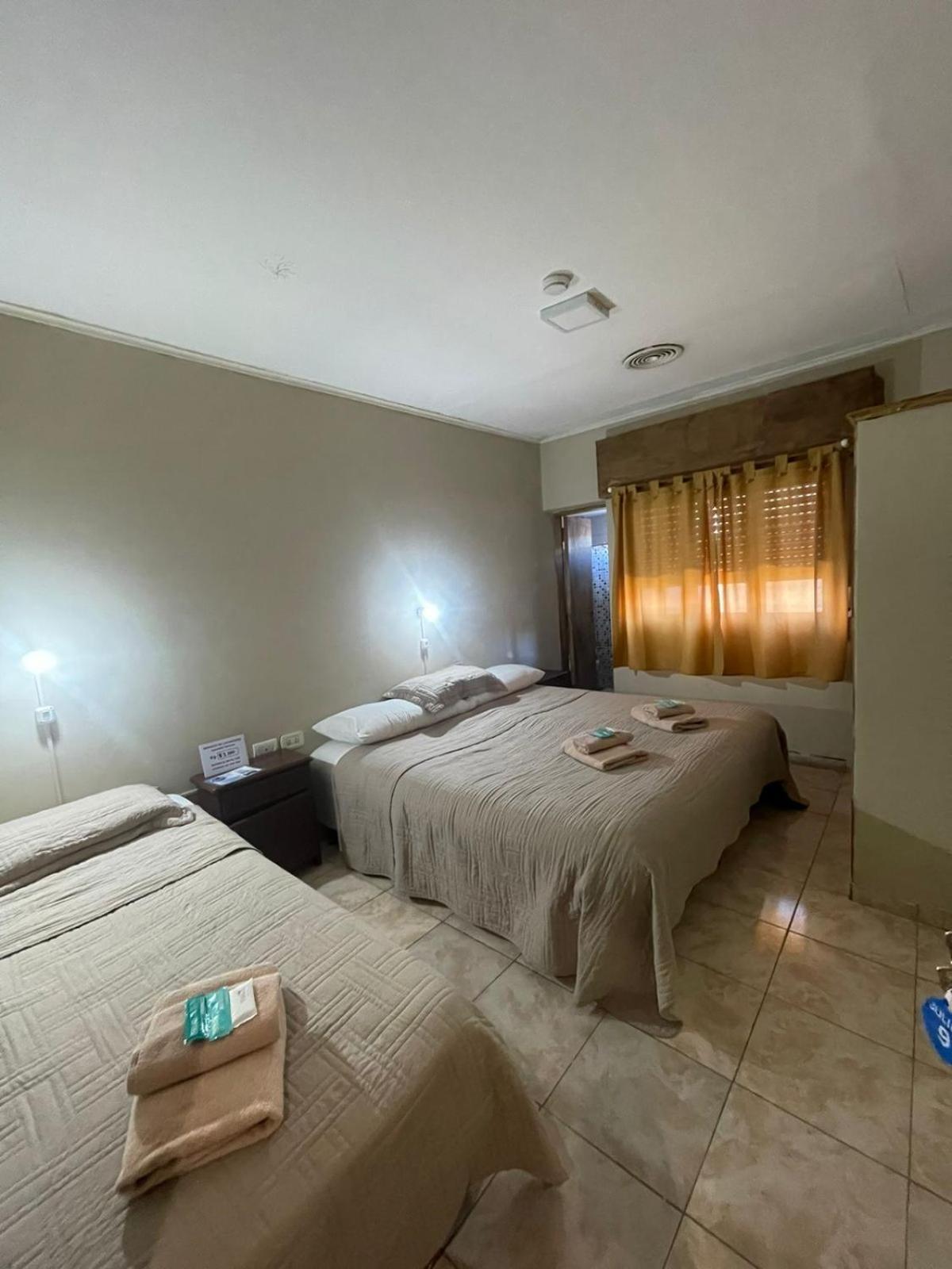 Hostel Danny El Calafate Bagian luar foto